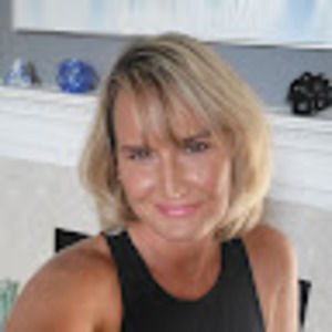 Meet your Posher, Cayci